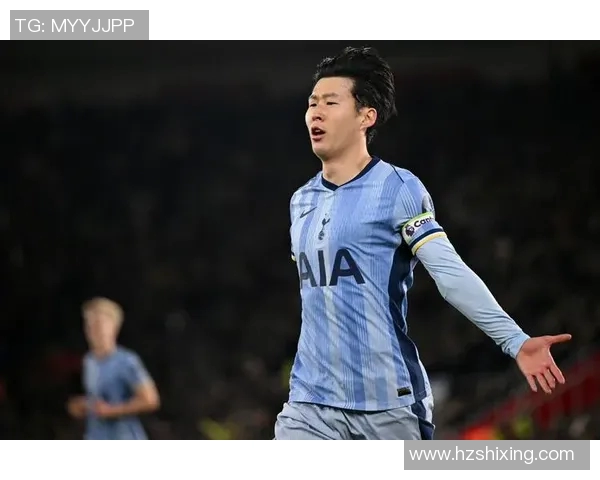 足球场上的传奇巨星谁能超越历史最伟大球员的巅峰成就与影响力